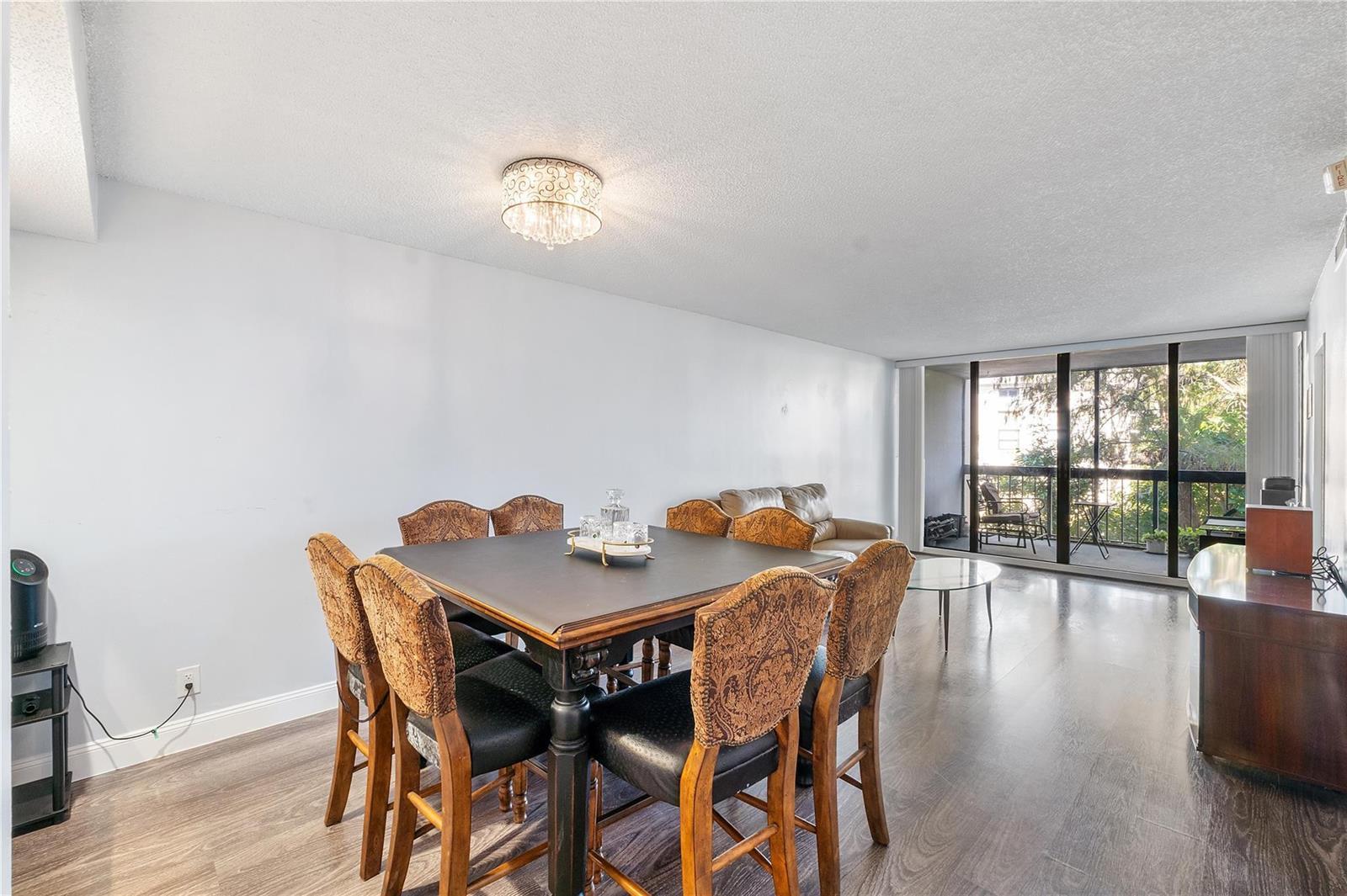 8437 FOREST HILLS Drive # 203, Coral Springs FL 33065 photo 5
