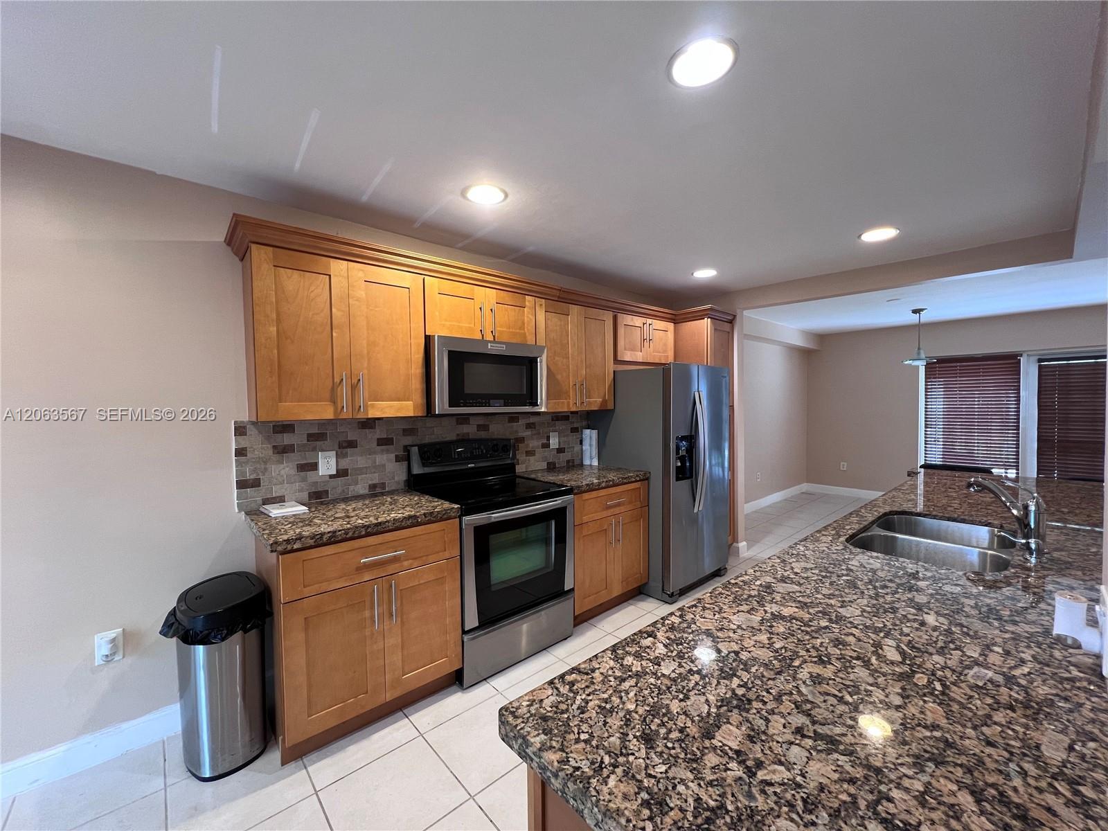 2750 N 34th Ave # 9D, Hollywood FL 33021 photo 3