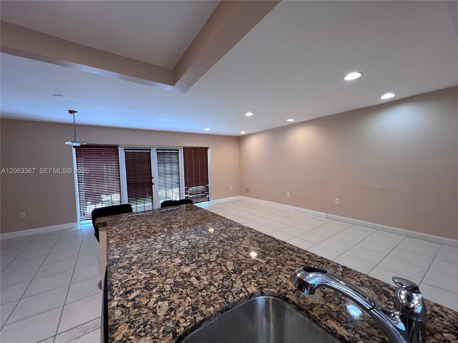 2750 N 34th Ave # 9D, Hollywood FL 33021 photo 4