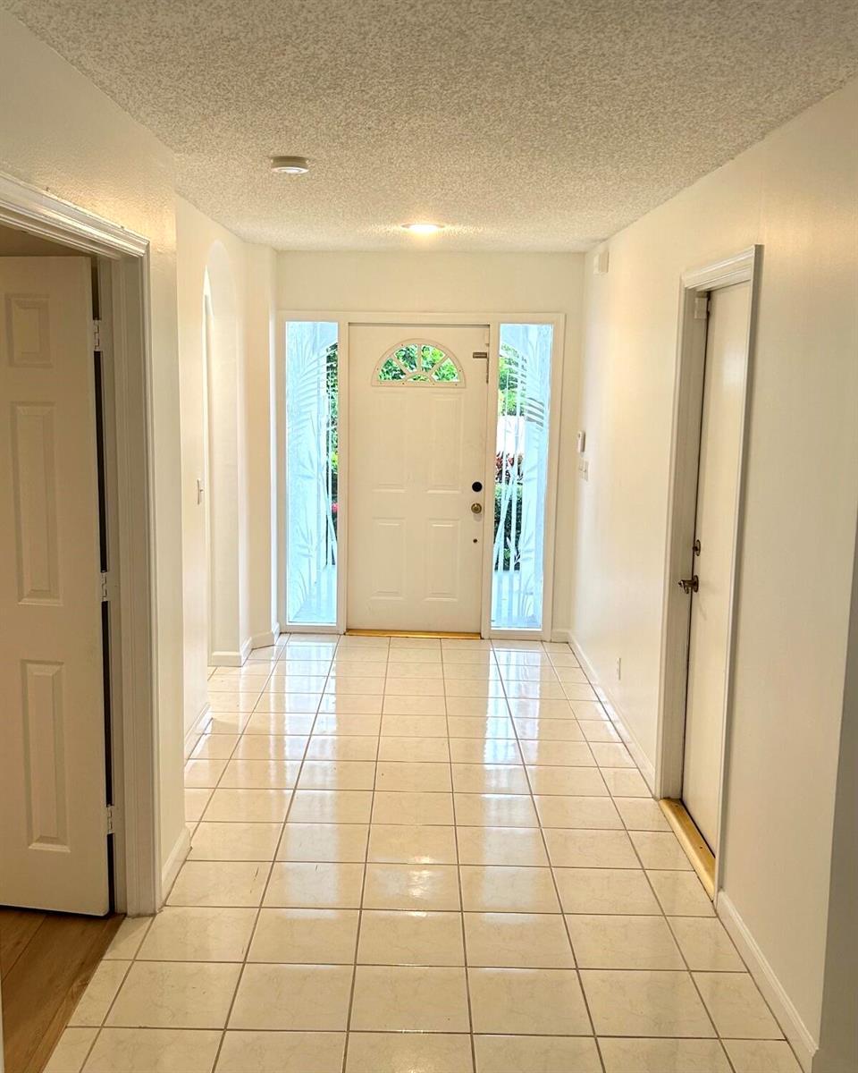 10215 CAMELBACK Lane, Boca Raton FL 33498 photo 2