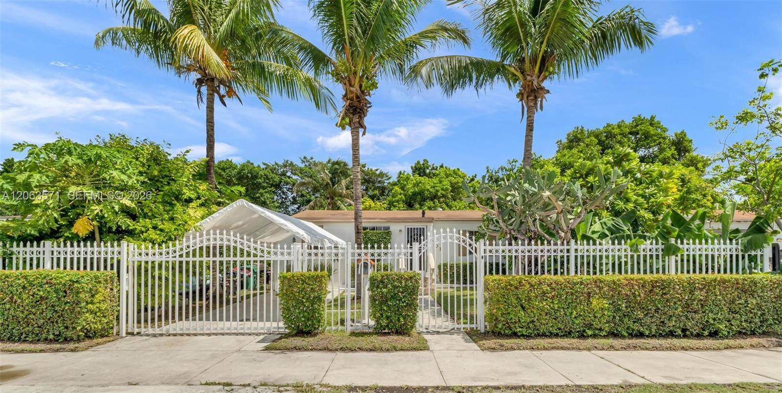 2001 NW 51st St, Miami FL 33142