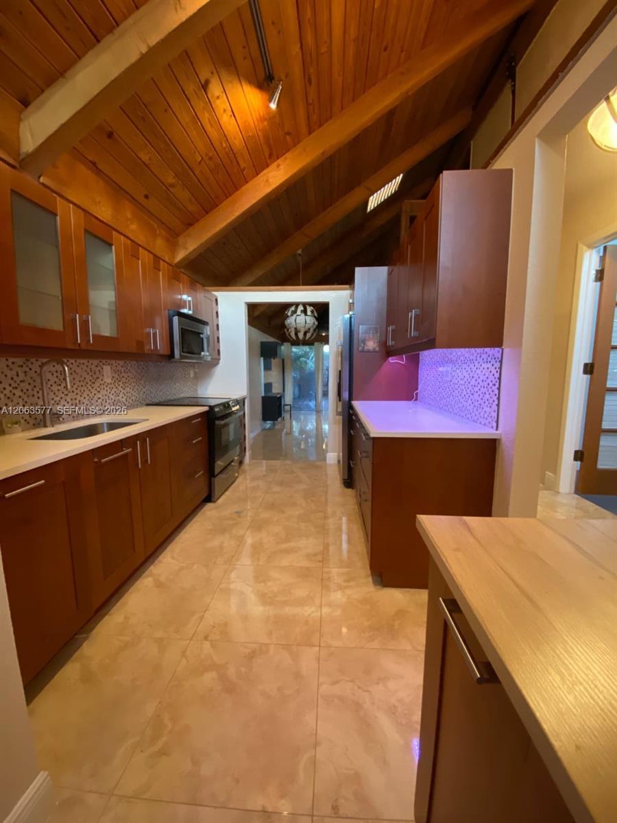 485 N University Dr # 6, Plantation FL 33324 photo 2