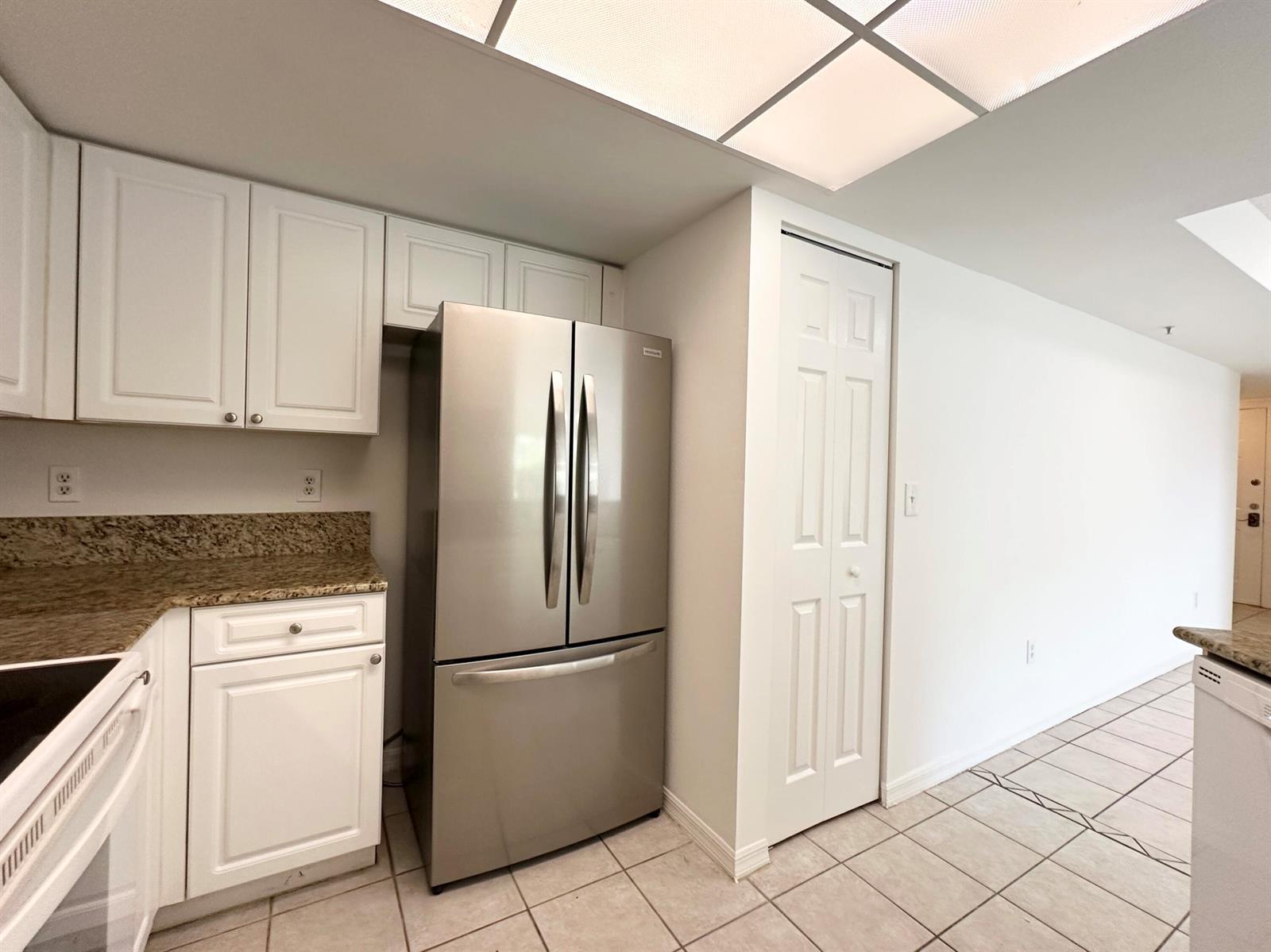 300 Crestwood Court N # 302, Royal Palm Beach FL 33411 photo 3