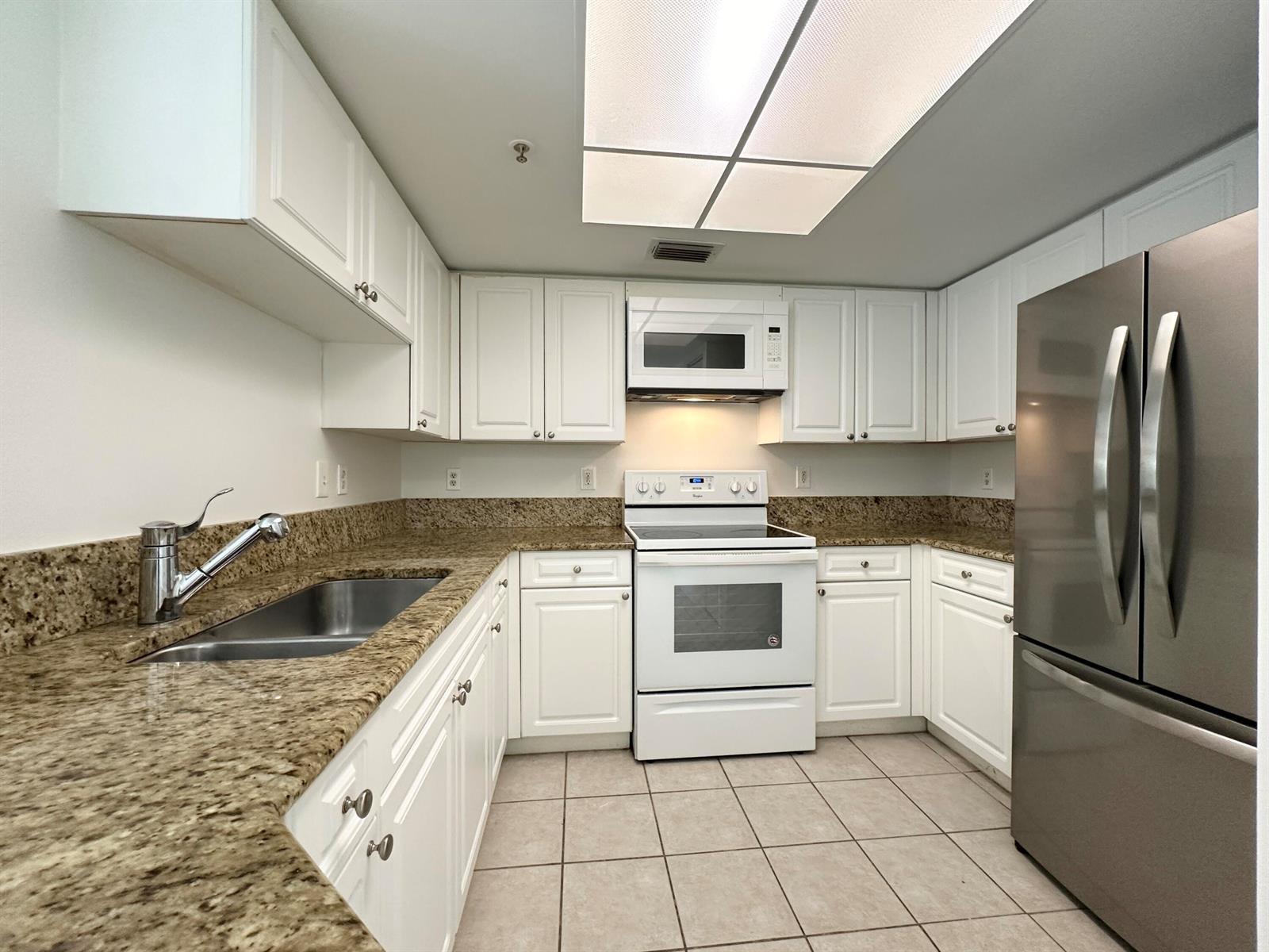 300 Crestwood Court N # 302, Royal Palm Beach FL 33411