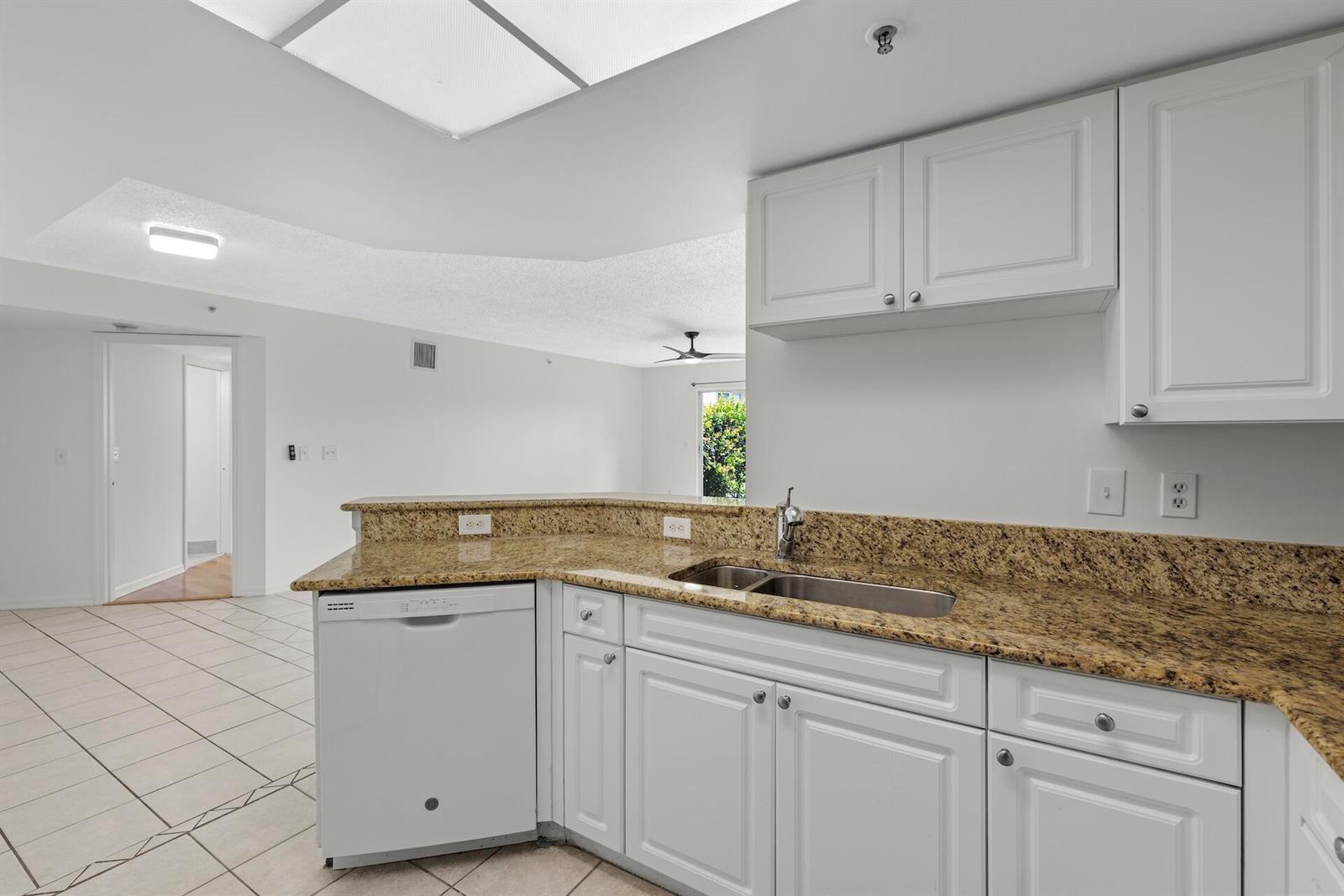 300 Crestwood Court N # 302, Royal Palm Beach FL 33411 photo 4