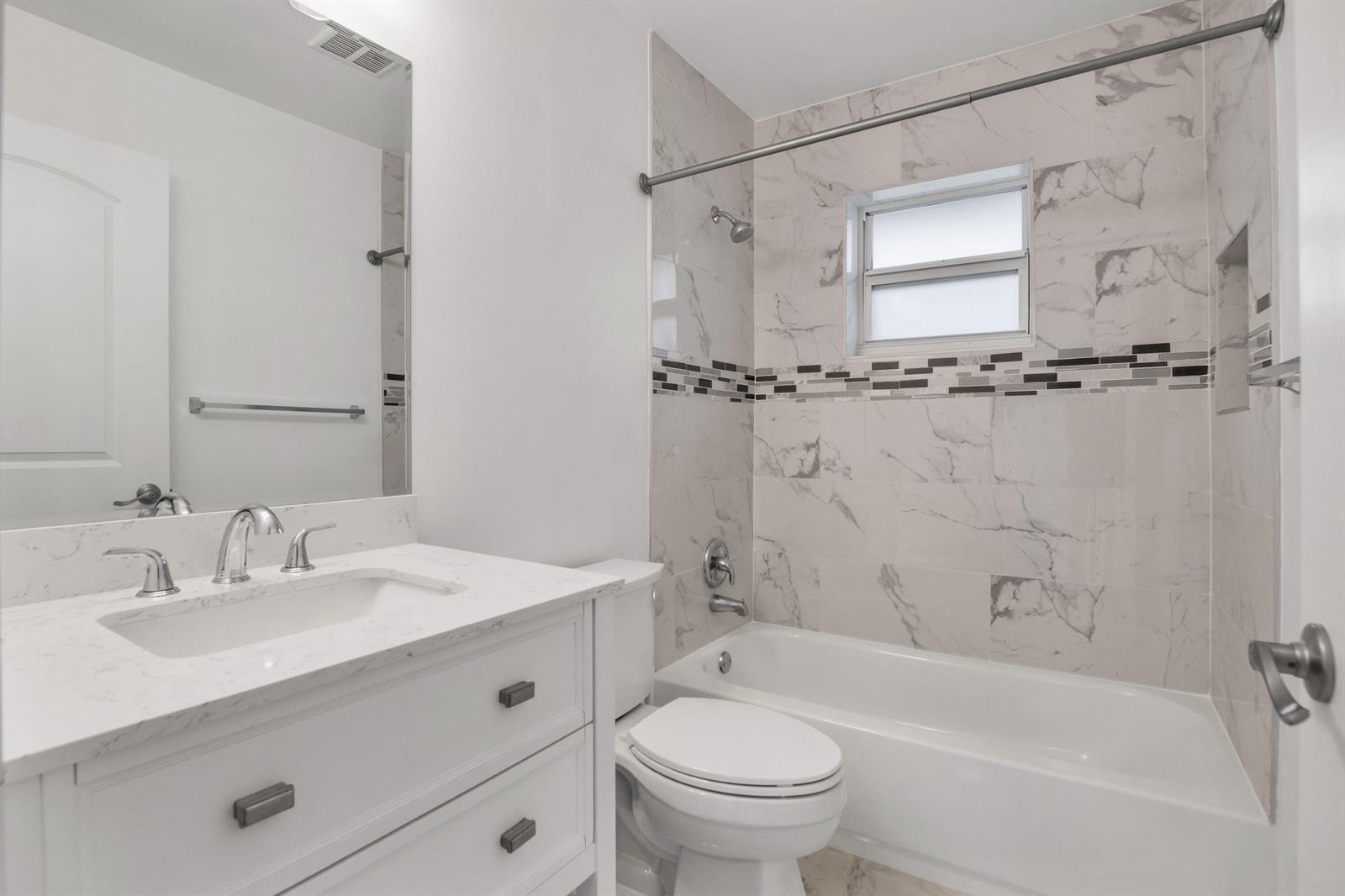 3421 NE 5th Avenue, Pompano Beach FL 33064 photo 2