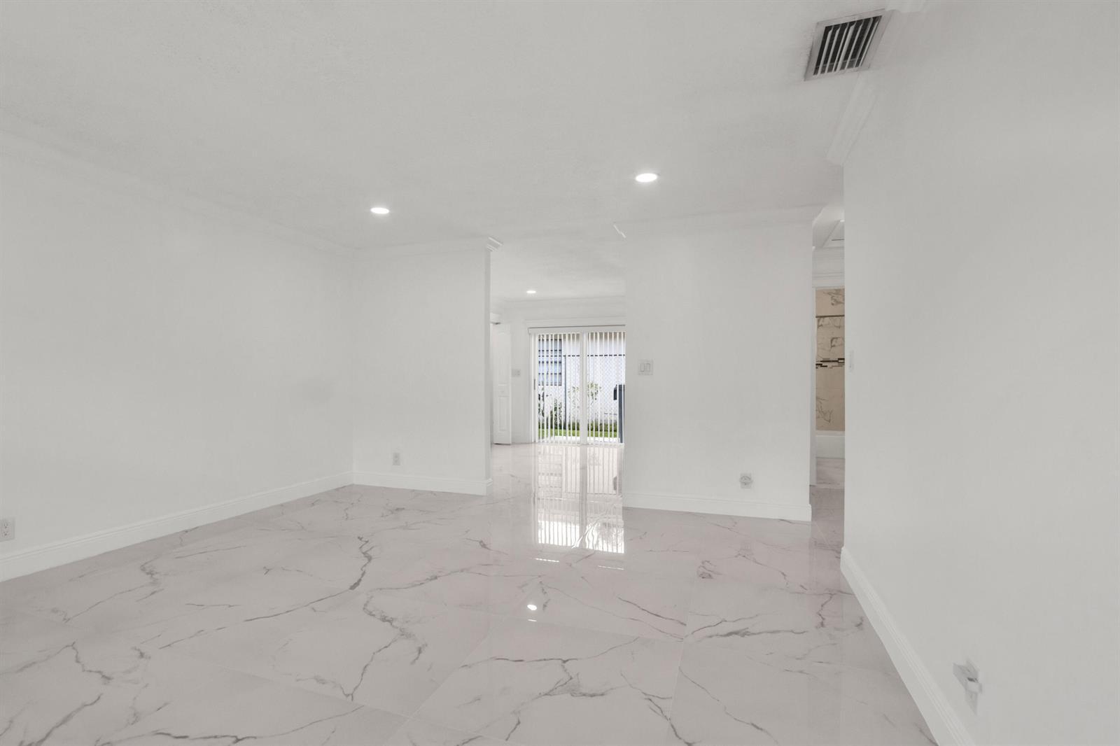 3421 NE 5th Avenue, Pompano Beach FL 33064 photo 4