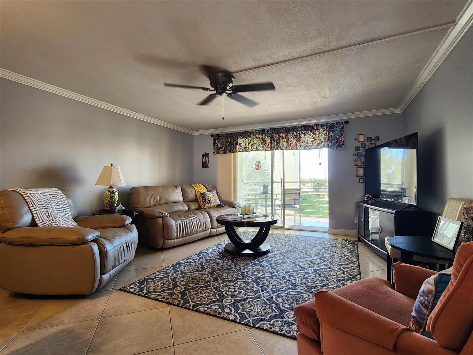 321 SE 3rd Street # 302, Dania Beach FL 33004 photo 2