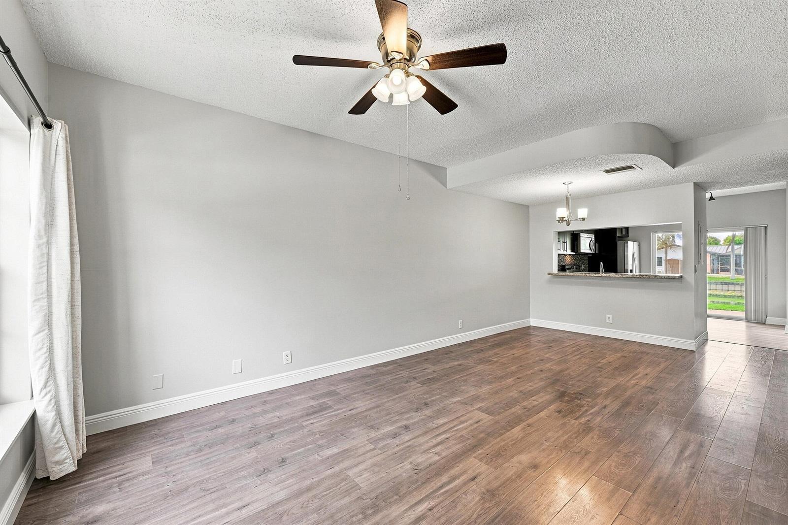 5372 Jubilee Way, Margate FL 33063 photo 5