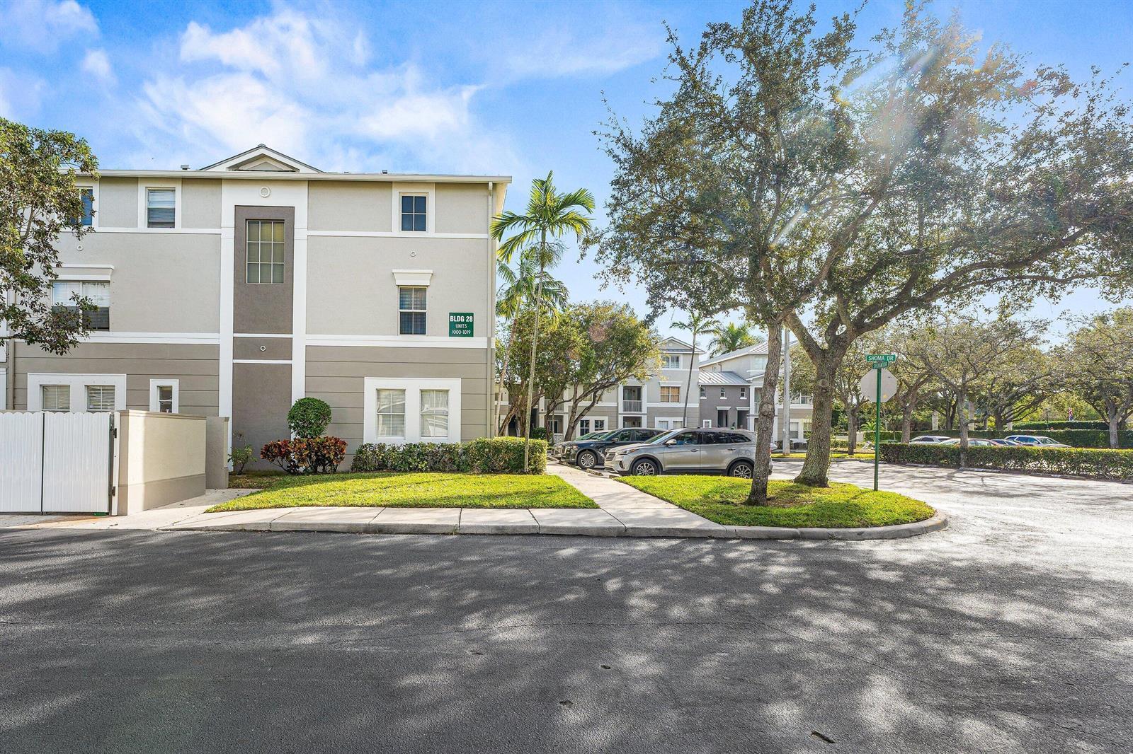 1012 Shoma Drive, Royal Palm Beach FL 33414 photo 5