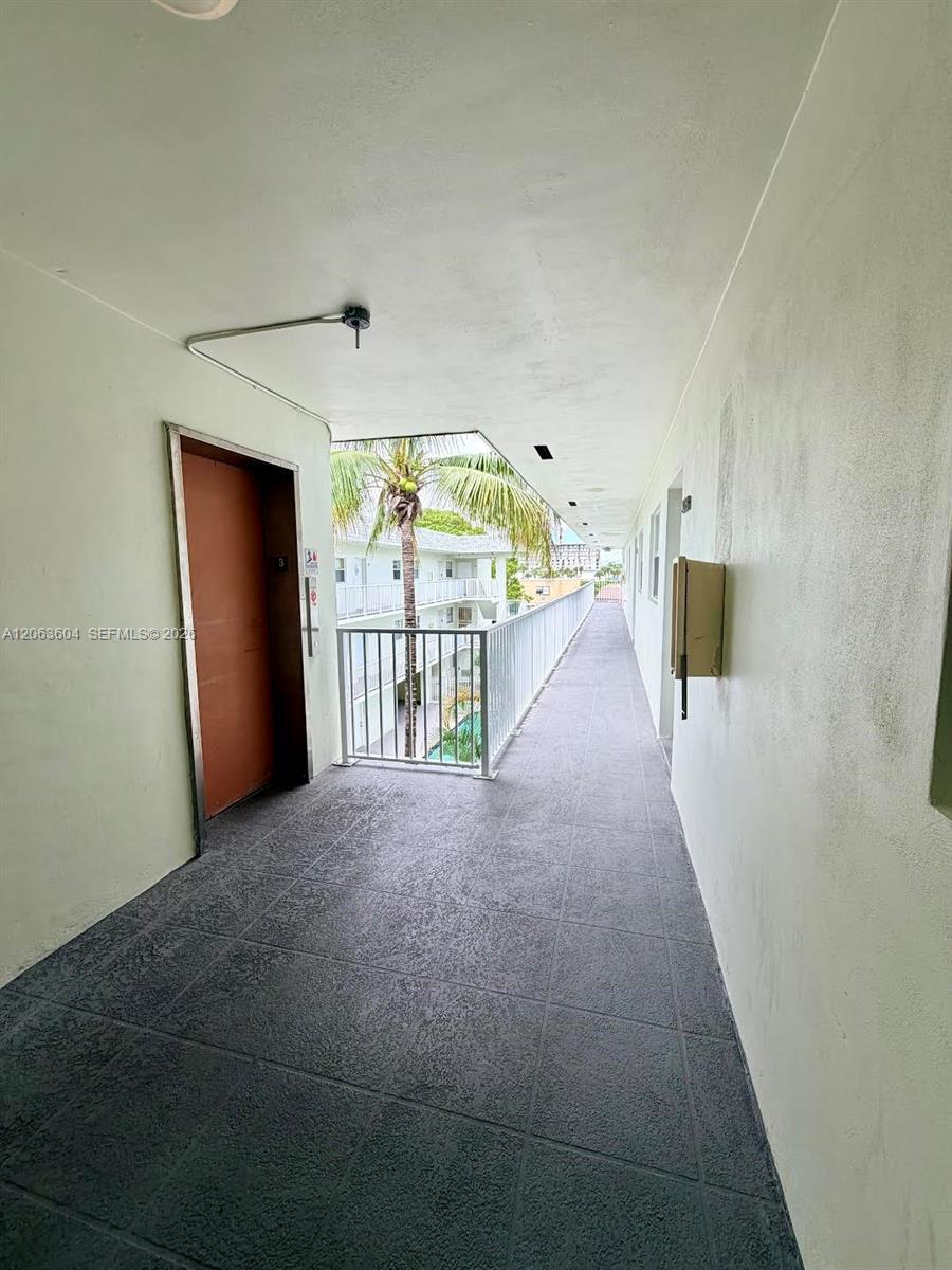 12890 NE 8th Ave # 304, North Miami FL 33161 photo 3
