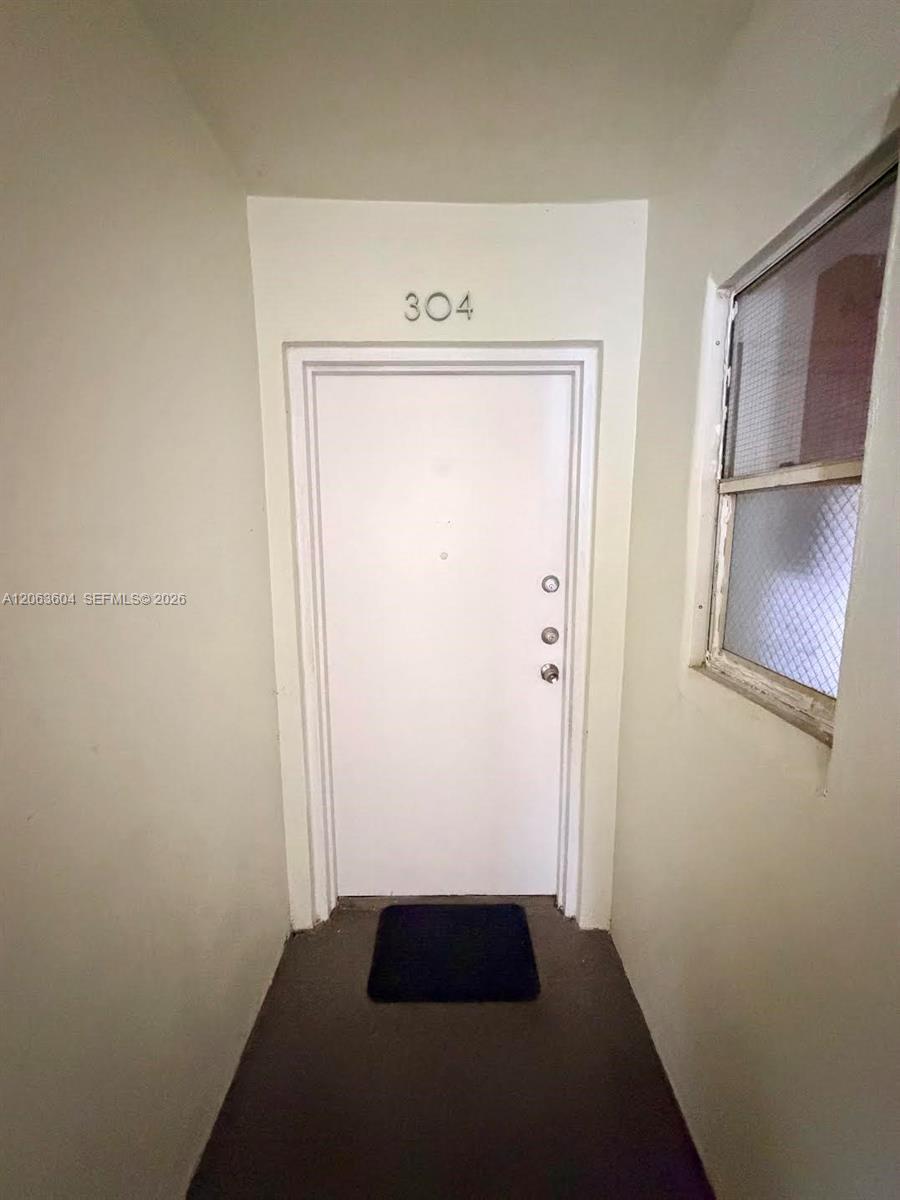 12890 NE 8th Ave # 304, North Miami FL 33161 photo 4