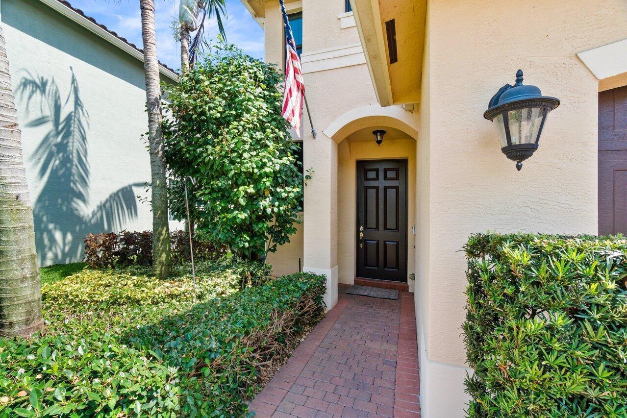8128 Snowflake Obsidian Trail, Delray Beach FL 33446 photo 3