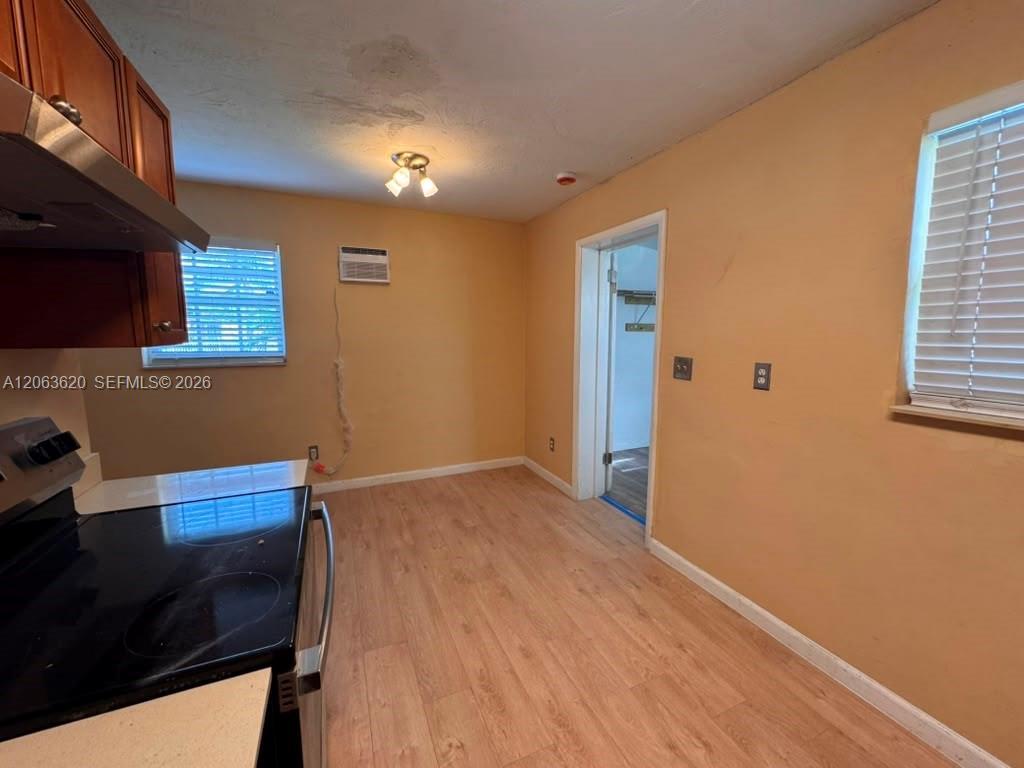 18331 NW 2nd Ct, Miami Gardens FL 33169 photo 4