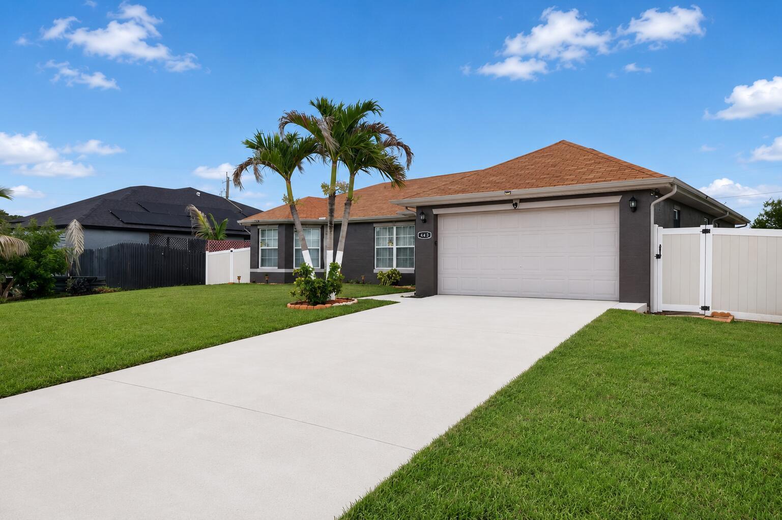 443 SW Homeland Road, FL 34953 photo 2