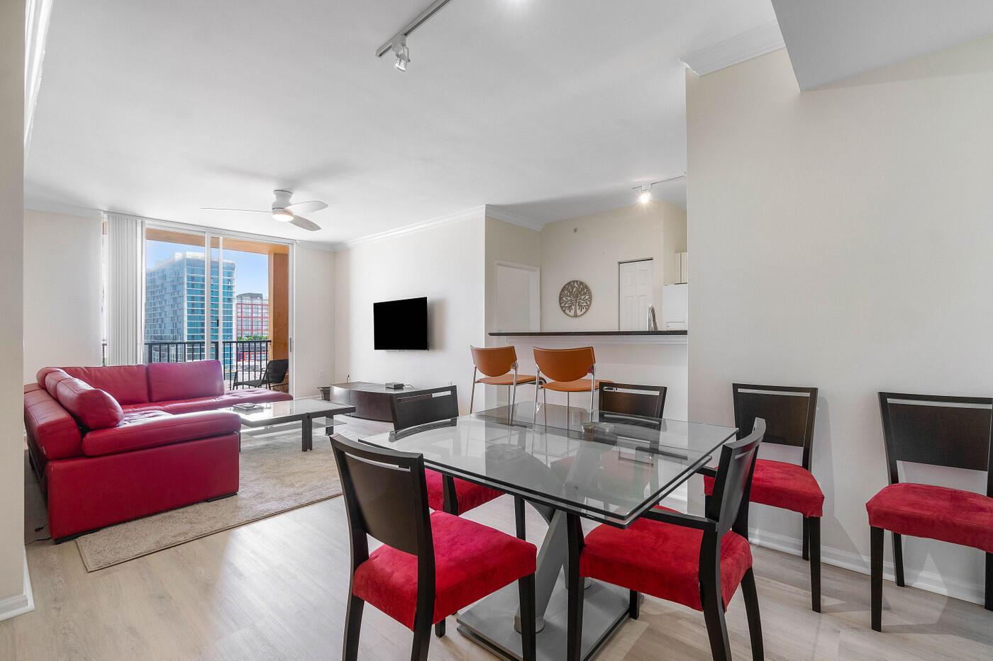 651 OKEECHOBEE Boulevard # 1104, West Palm Beach FL 33401 photo 2