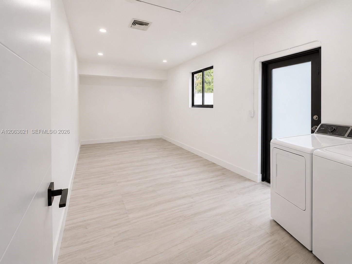 1141 NE 166th St, North Miami Beach FL 33162 photo 5