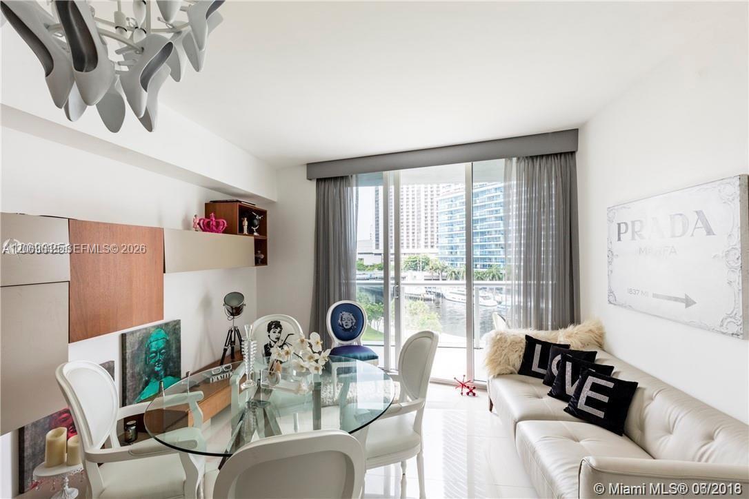 465 Brickell Ave # 604, Miami FL 33131 photo 2