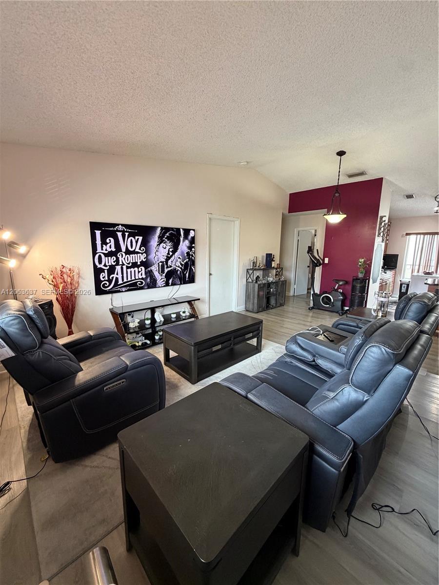 7878 W 29th Ln # 20, Hialeah FL 33018 photo 4