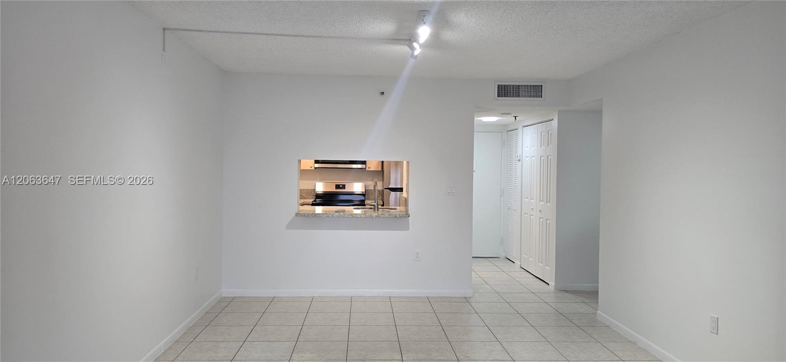 9688 Fontainebleau Blvd # 404, Miami FL 33172 photo 3