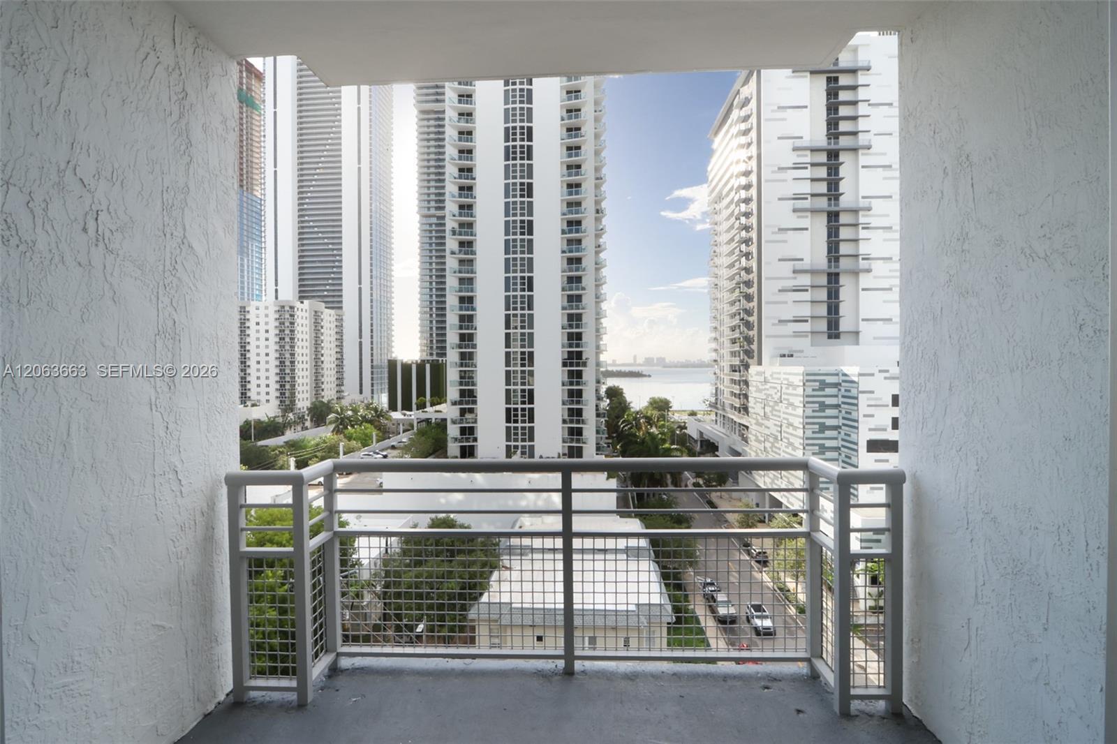 2200 NE 4th Ave # 802, Miami FL 33137 photo 3