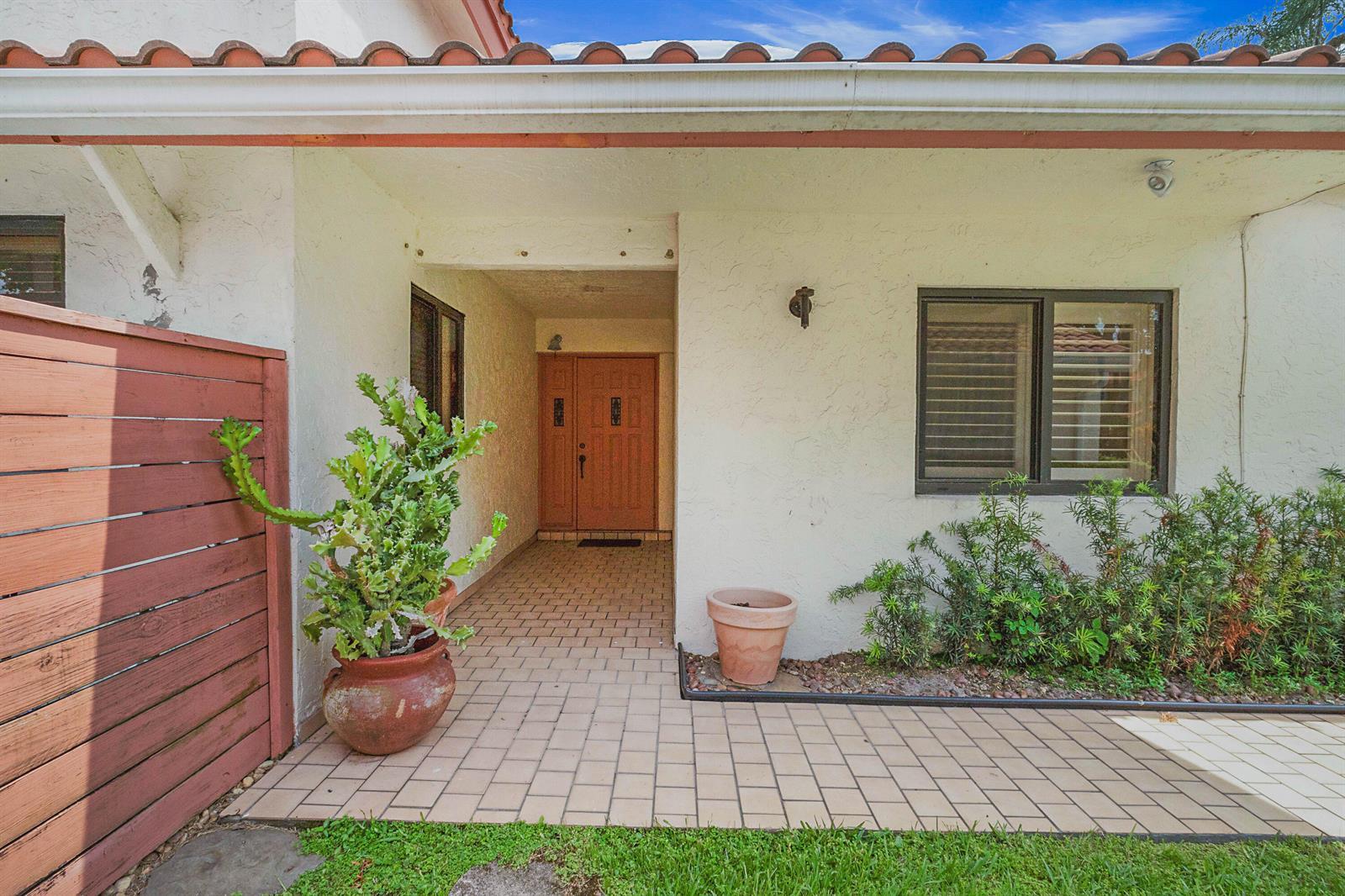 21612 CASA MONTE Court, Boca Raton FL 33433 photo 2