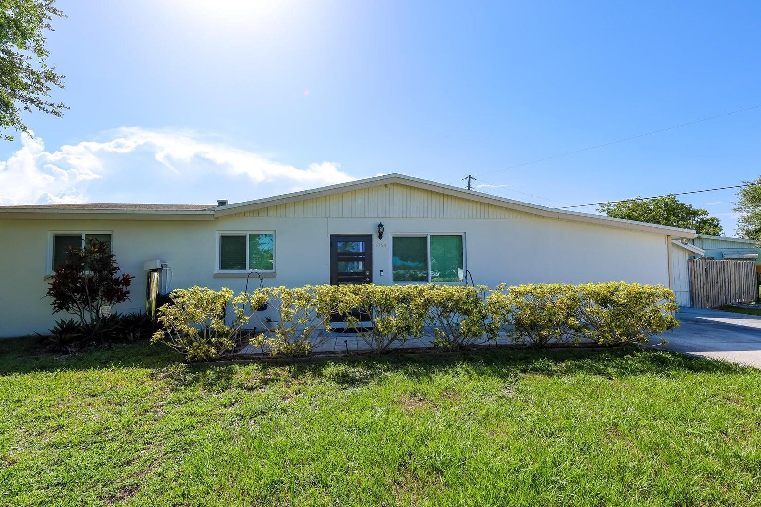 5763 Purdy Lane, West Palm Beach FL 33415 photo 3