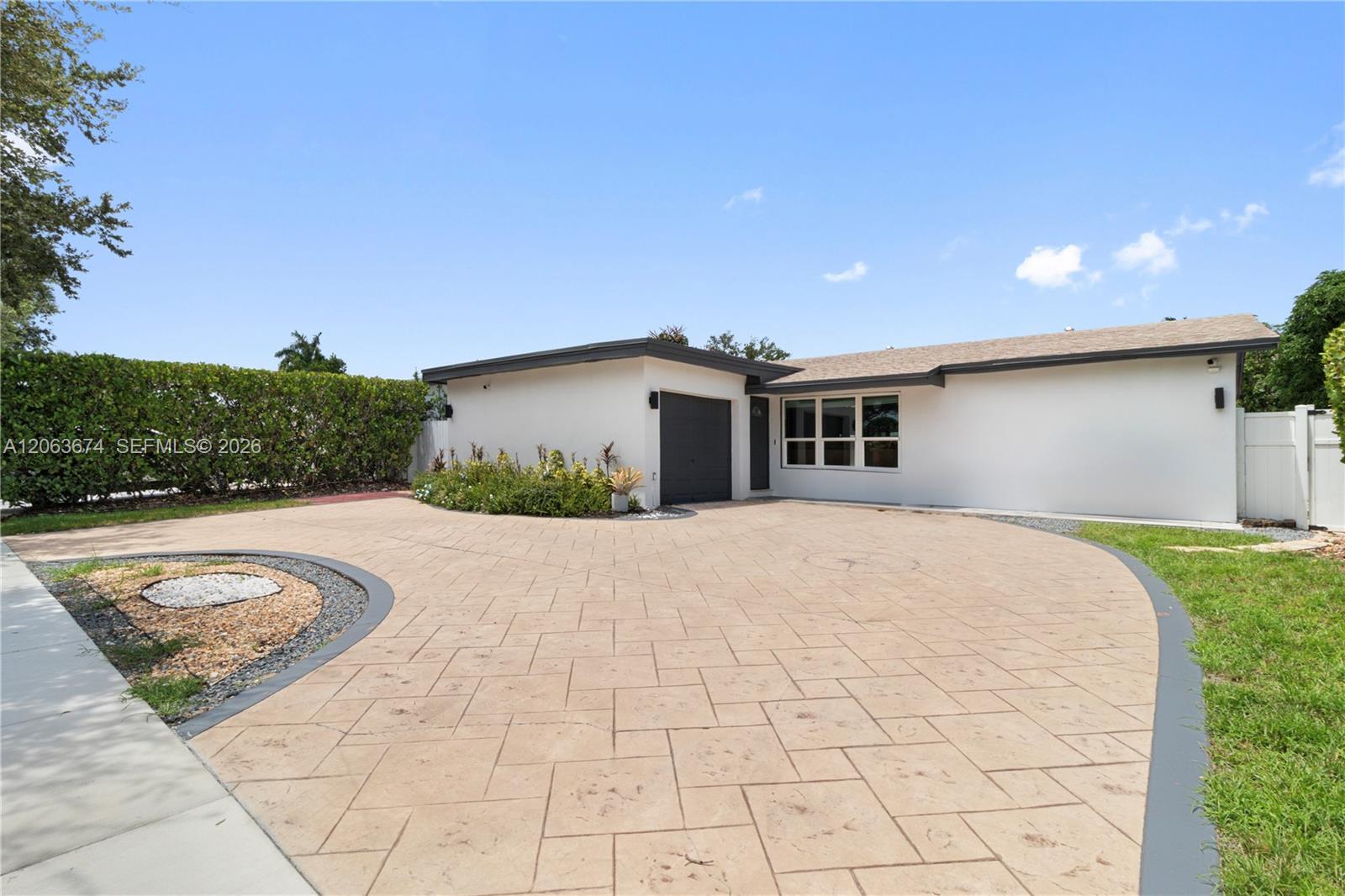 1150 N Douglas Rd, Pembroke Pines FL 33024 photo 2