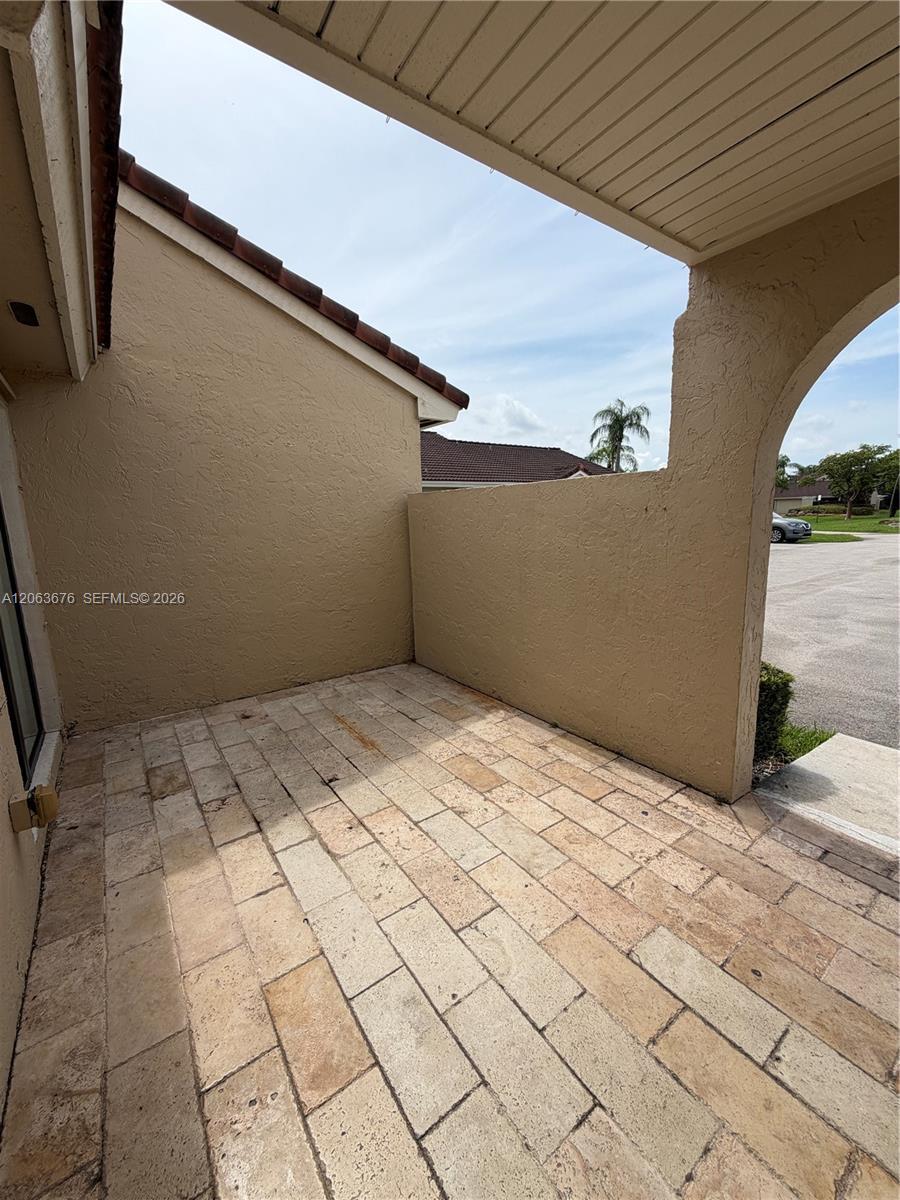 6445 NW 171st St, Hialeah FL 33015 photo 4