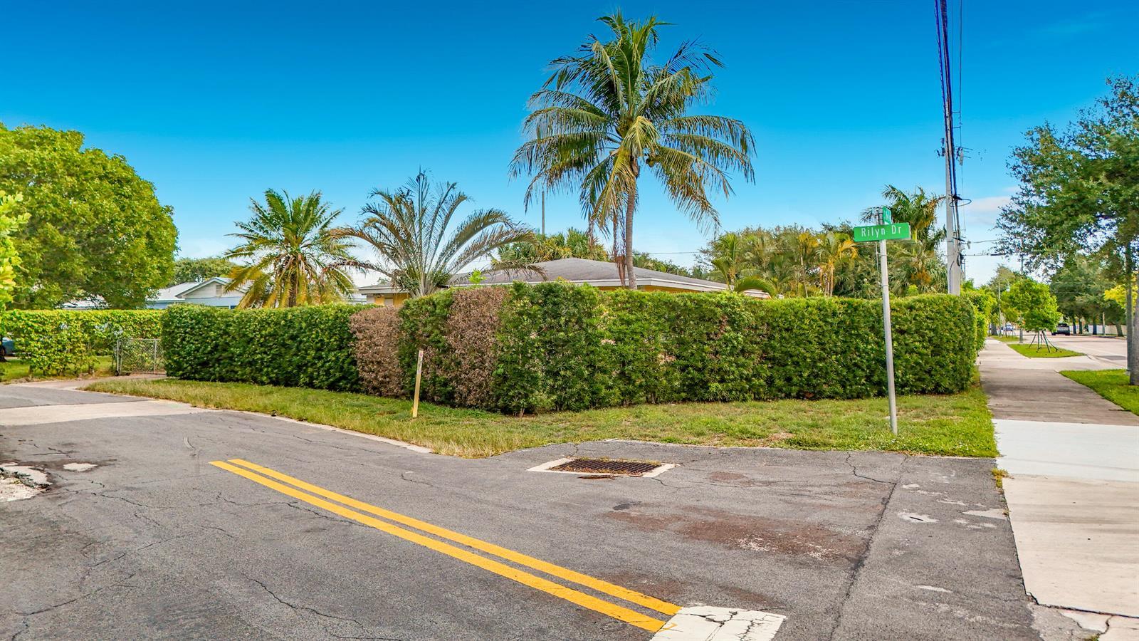 4603 S Olive Avenue, West Palm Beach FL 33405 photo 5