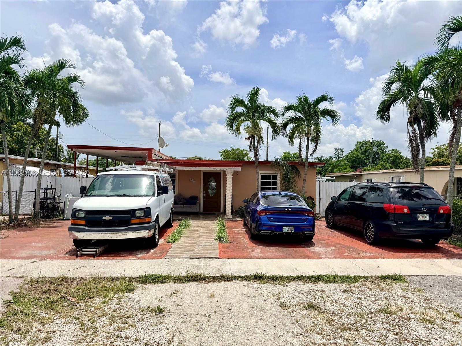 142 E 45th St, Hialeah FL 33013