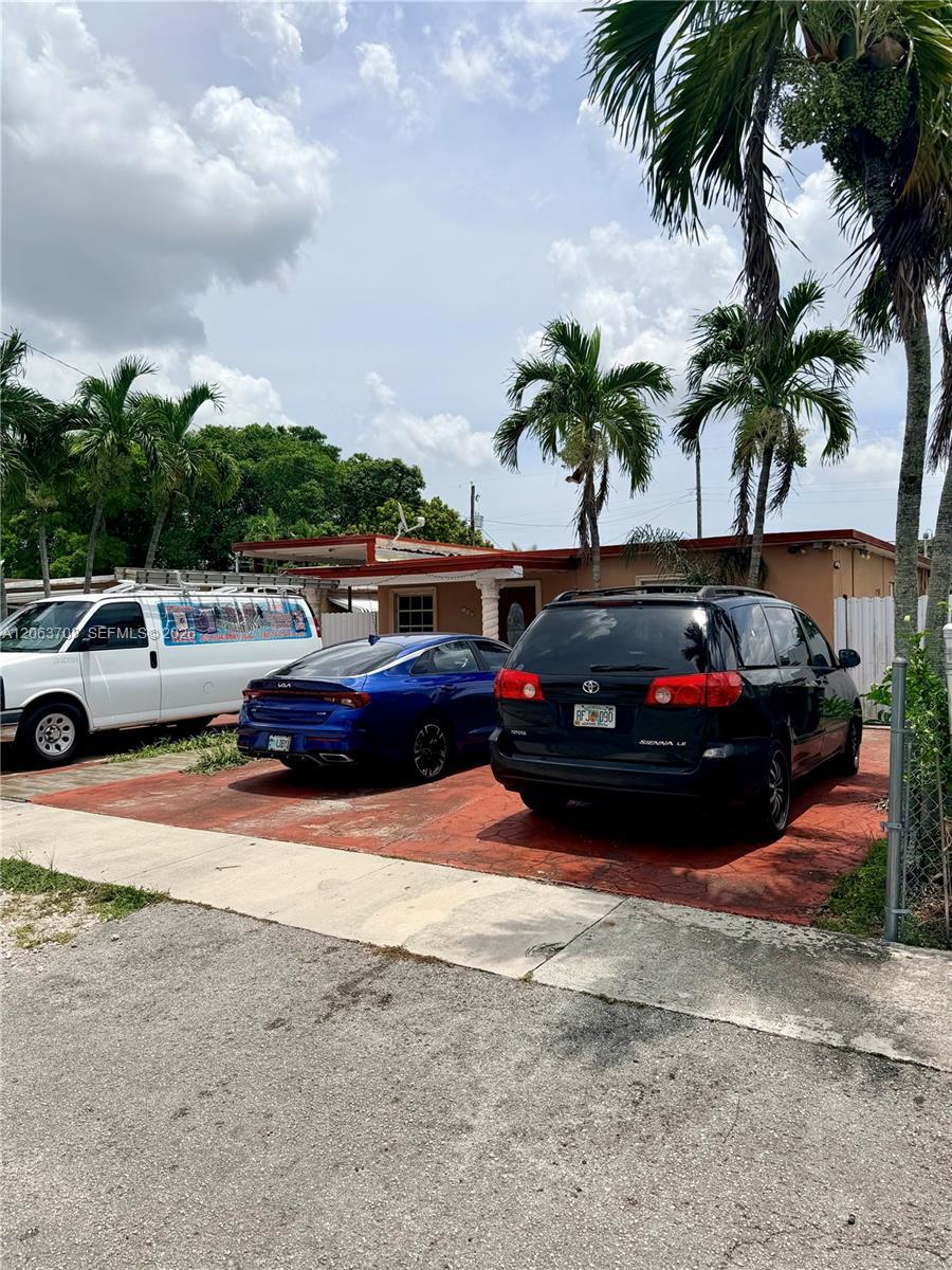 142 E 45th St, Hialeah FL 33013 photo 4