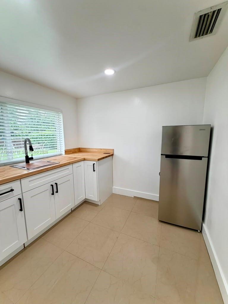 117 NE 115th St # 1, Miami FL 33161