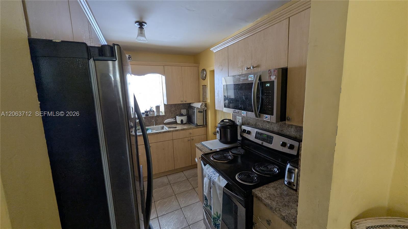 1655 SW 20th St, Miami FL 33145 photo 4