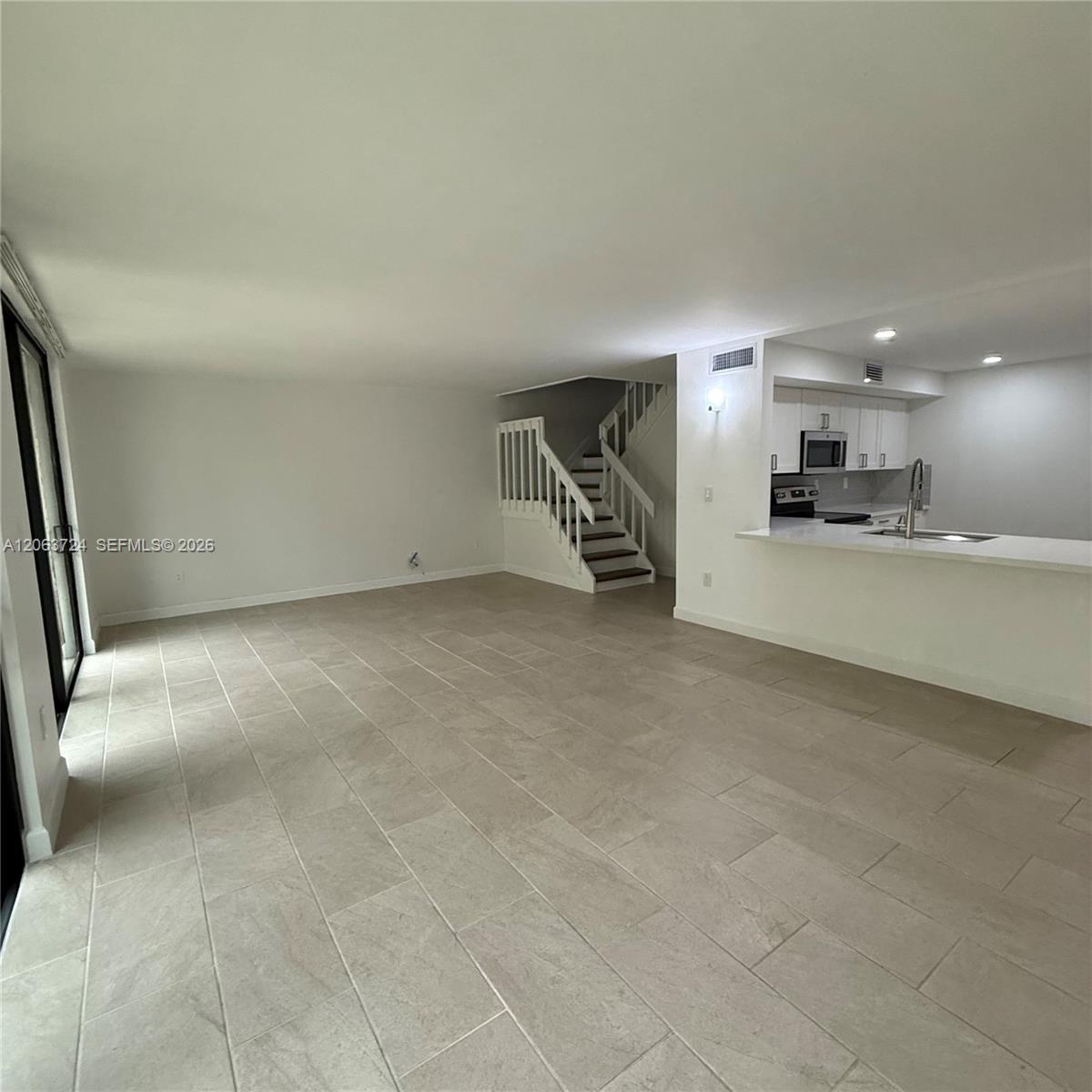 10672 SW 79th Ter, Miami FL 33173 photo 2