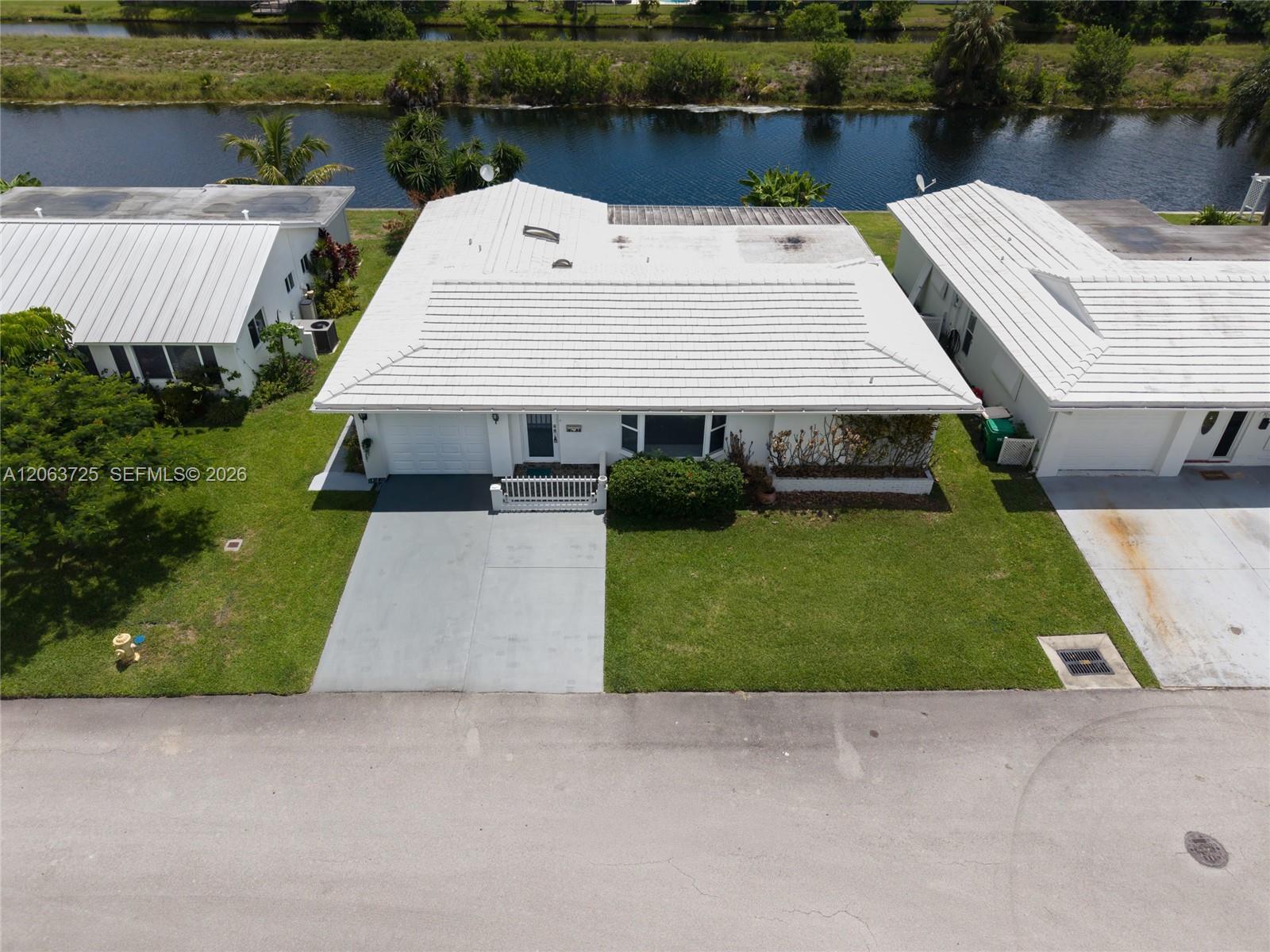 7100 NW 66th Ter, Tamarac FL 33321 photo 2