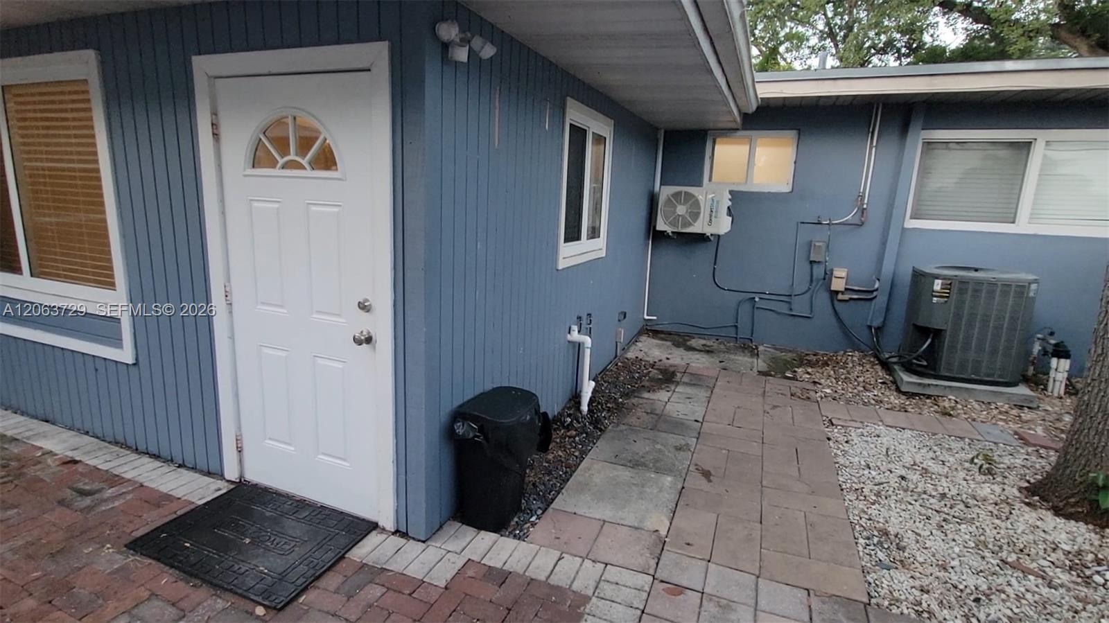 1115 SW 25th Ave # B, Fort Lauderdale FL 33312 photo 4