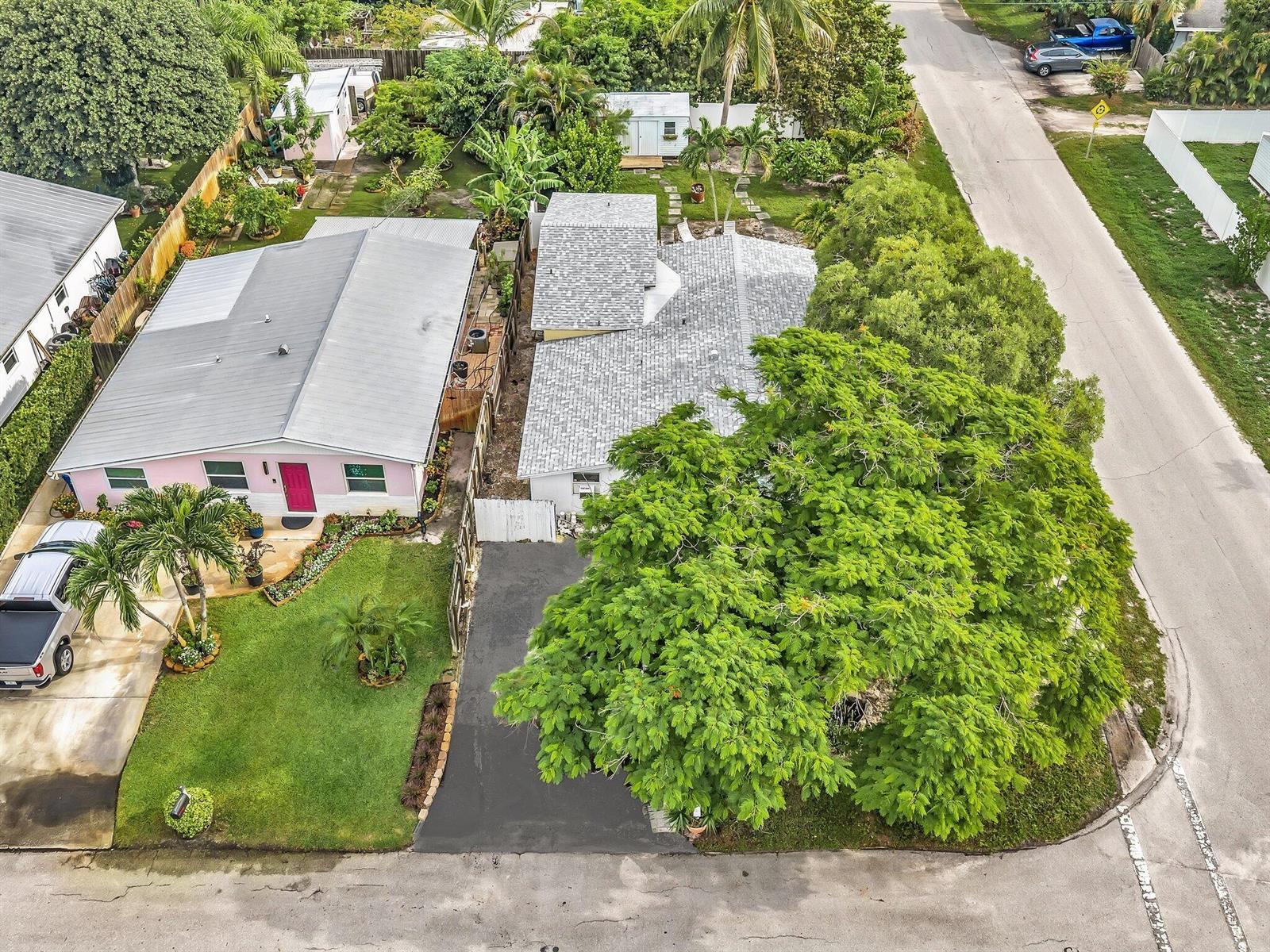 301 5TH Street, Jupiter FL 33458 photo 2