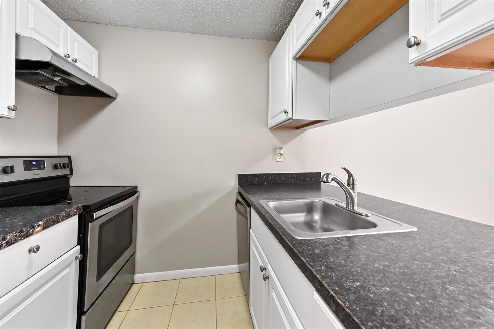 6041 10th Avenue N # 228, FL 33463 photo 5