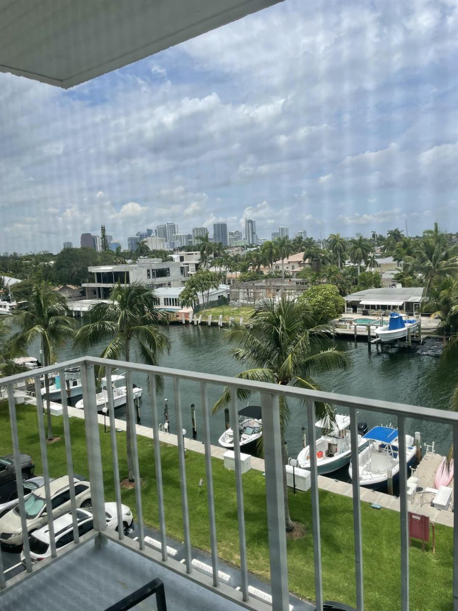 1731 SE 15th Street # 505, Fort Lauderdale FL 33316 photo 2