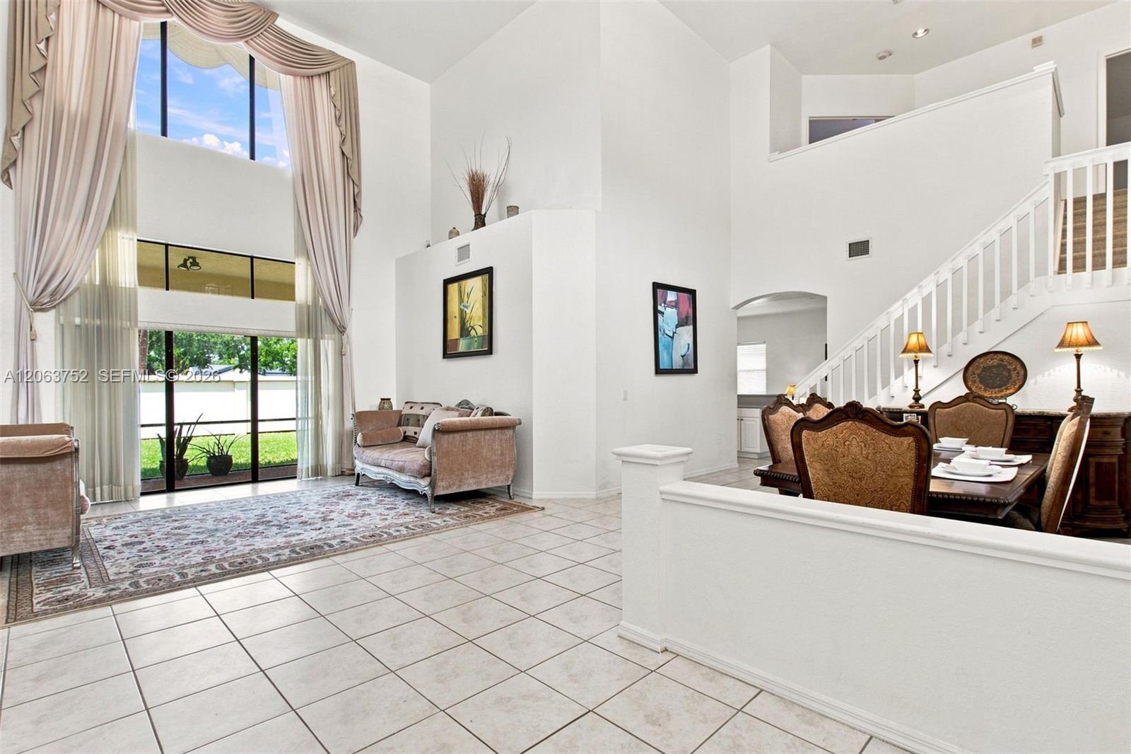 344 SW 159th Ln, Pembroke Pines FL 33027 photo 5