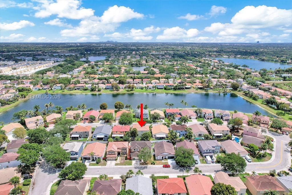 1623 E Harmony Lake Cir, Davie FL 33324 photo 5