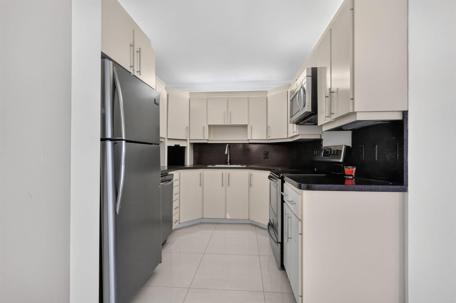 2500 NE 135TH Street # C1011, North Miami FL 33181 photo 5