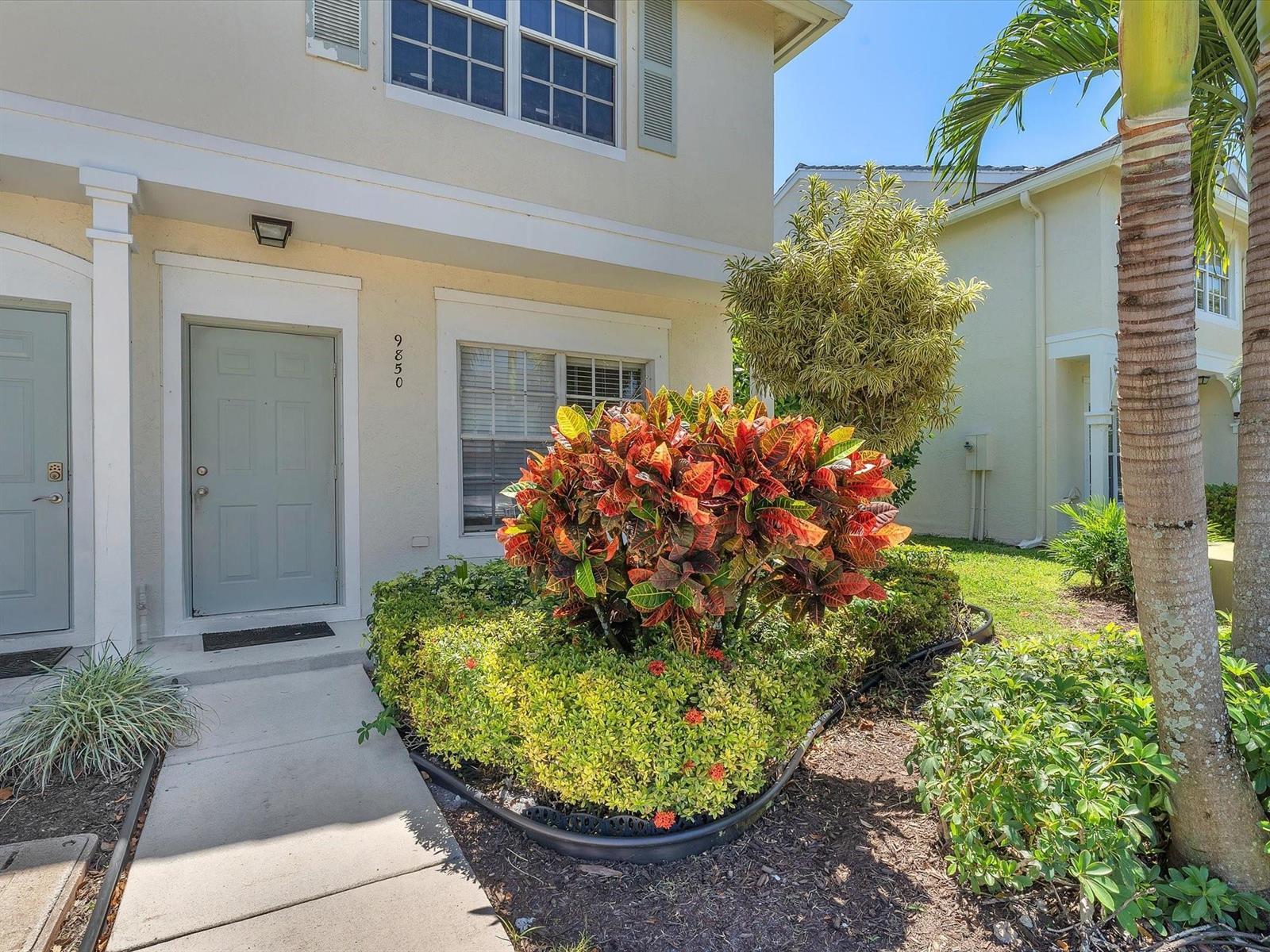 9850 NW 57TH Manor, Coral Springs FL 33076 photo 2