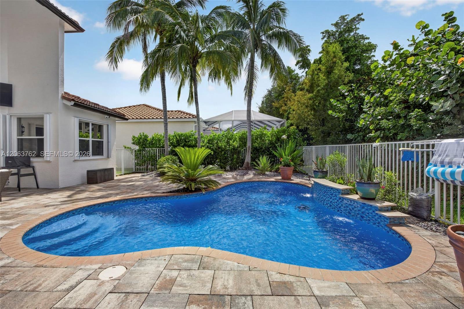 9570 Campi Dr, Lake Worth FL 33467 photo 2