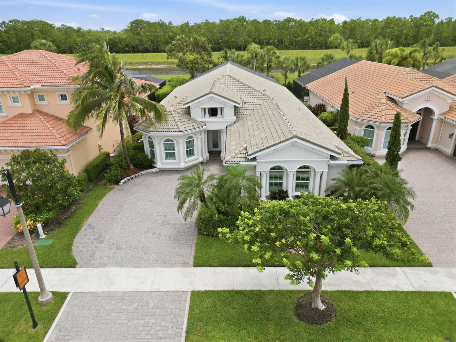 260 Carina Drive, Jupiter FL 33478 photo 4
