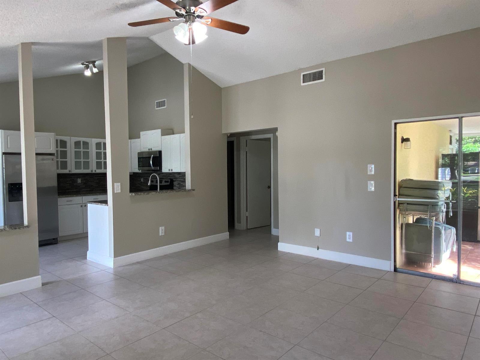 8233 Scenic Turn, Boca Raton FL 33433 photo 4