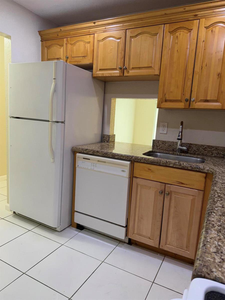 7850 Camino Real # 201, Miami FL 33143 photo 2