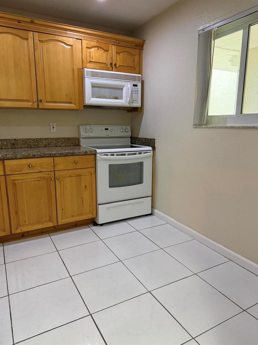 7850 Camino Real # 201, Miami FL 33143 photo 3