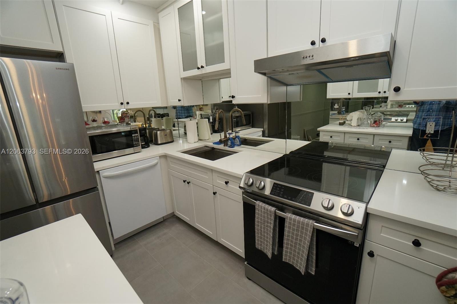 1540 Meridian Ave # 3G, Miami Beach FL 33139 photo 5